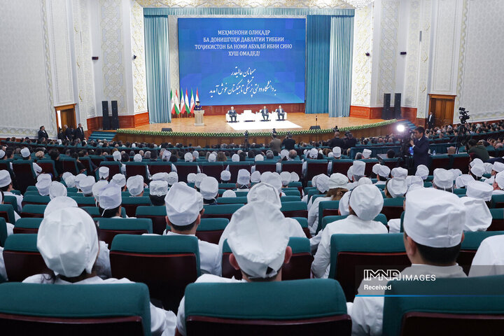 حضور در دانشگاه علوم پزشکی ابوعلی سینای تاجیکستان