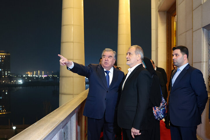 بازدید رئیس جمهور از کاخ نوروز تاجیکستان