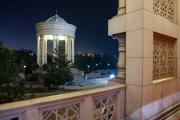 بازدید رئیس جمهور از کاخ نوروز تاجیکستان