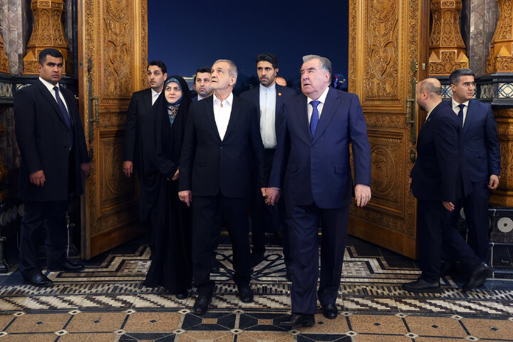 بازدید رئیس جمهور از کاخ نوروز تاجیکستان