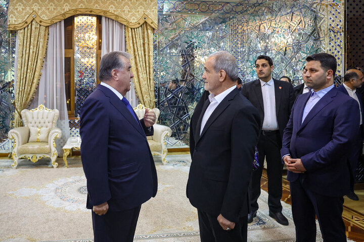 بازدید رئیس جمهور از کاخ نوروز تاجیکستان