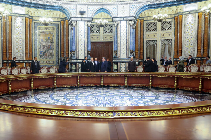 بازدید رئیس جمهور از کاخ نوروز تاجیکستان