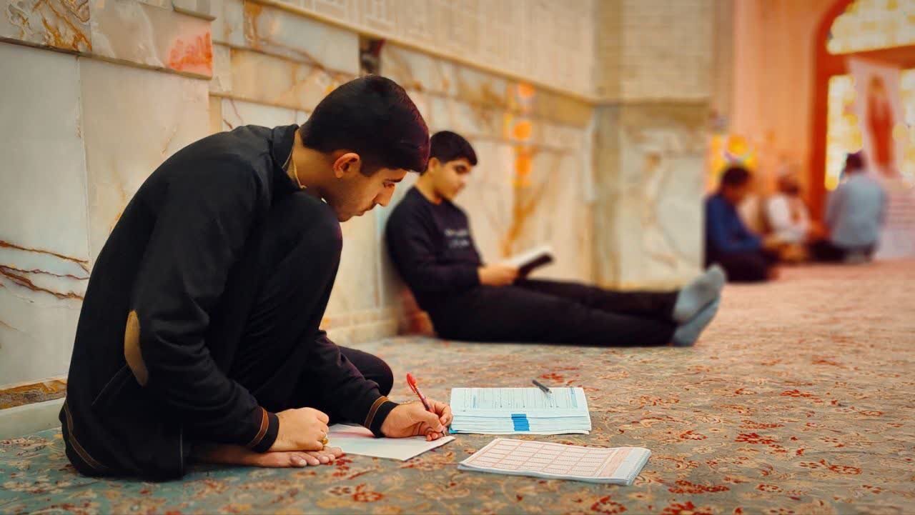 اعتکاف دهه هشتادیها؛ تجمعی از عشق و بندگی