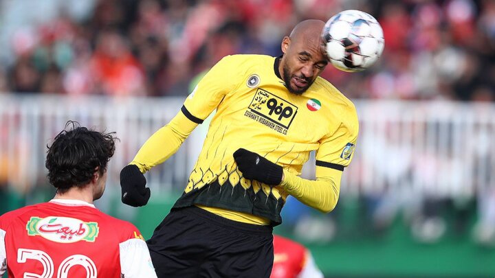 بازگشت انزونزی به تمرینات سپاهان / اختلافات حل‌‍وفصل شد؟ + عکس