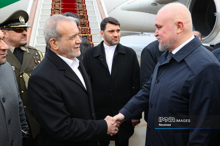 ورود رئیس جمهور به مسکو