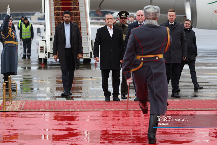ورود رئیس جمهور به مسکو