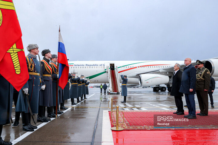 ورود رئیس جمهور به مسکو