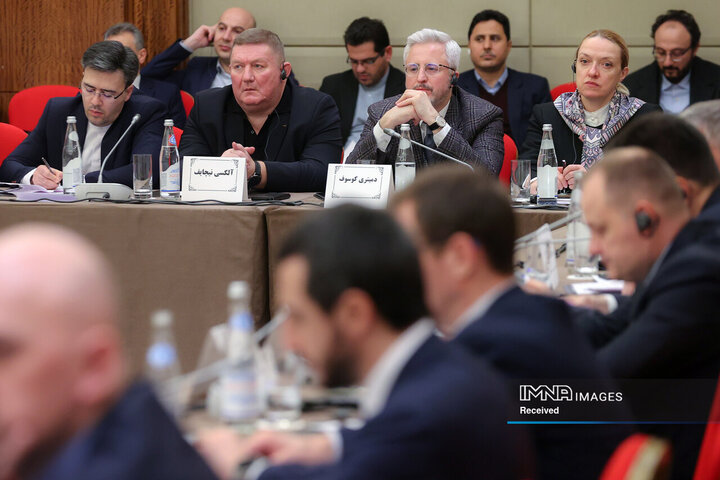 نشست با جمعی از فعالان اقتصادی روسیه