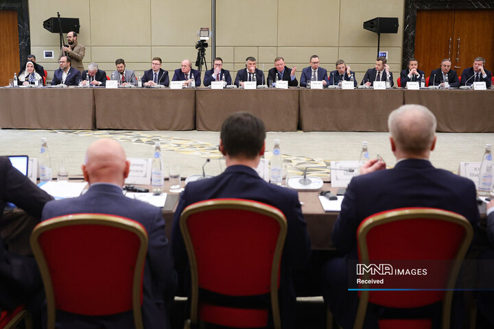 نشست با جمعی از فعالان اقتصادی روسیه