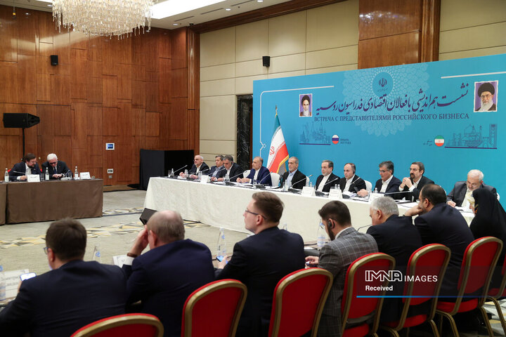 نشست با جمعی از فعالان اقتصادی روسیه