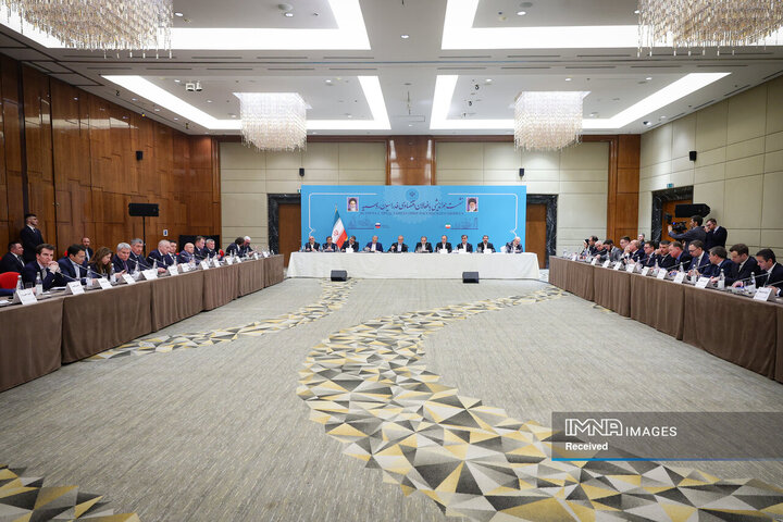 نشست با جمعی از فعالان اقتصادی روسیه