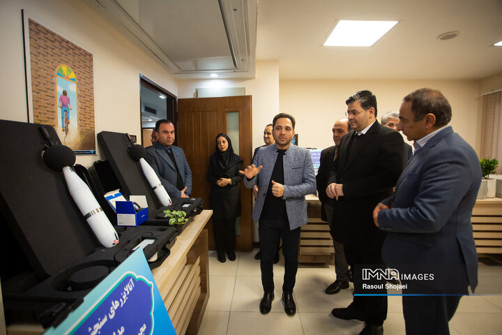 آیین رونمایی از «سامانه برخط پایش کیفیت هوا و صوت و طرح امداد دوچرخه» در اصفهان