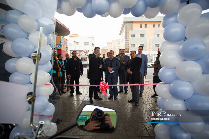 آیین رونمایی از «سامانه برخط پایش کیفیت هوا و صوت و طرح امداد دوچرخه» در اصفهان
