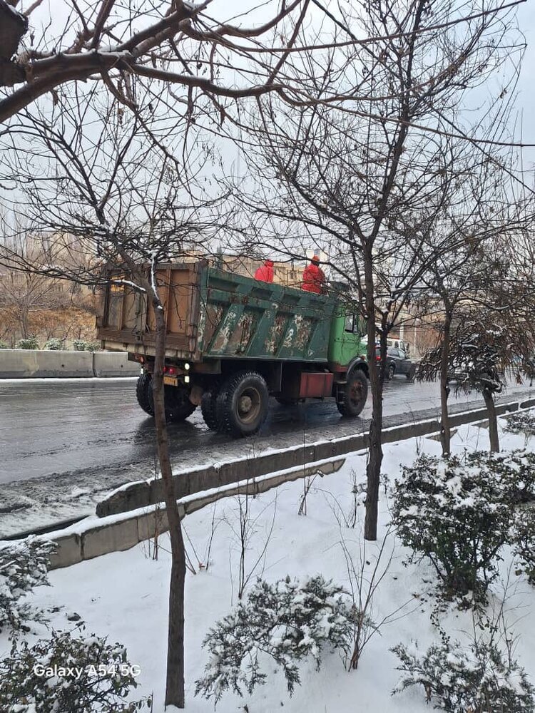 علت ترافیک در بزرگراههای شمالی تهران چیست؟ + تصاویر و فیلم