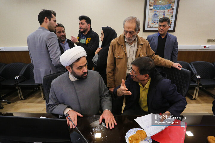 کمیته نظارتی شورای شهر اصفهان در شهرداری منطقه 8