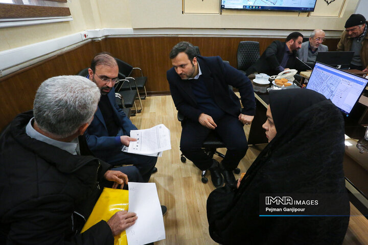 کمیته نظارتی شورای شهر اصفهان در شهرداری منطقه 8