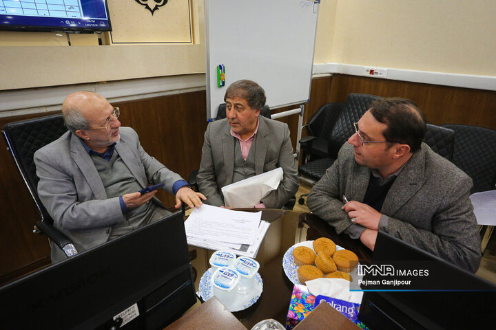 کمیته نظارتی شورای شهر اصفهان در شهرداری منطقه 8