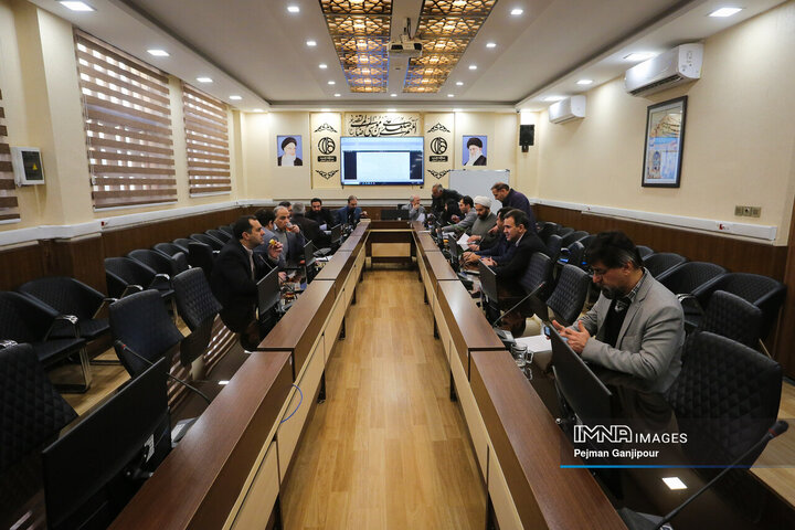 کمیته نظارتی شورای شهر اصفهان در شهرداری منطقه 8