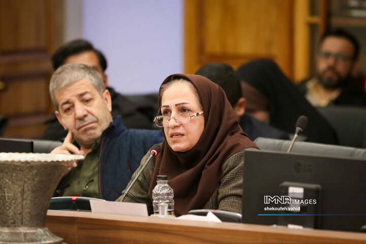 جلسه احزاب و تشکل های سیاسی استان با استاندار اصفهان