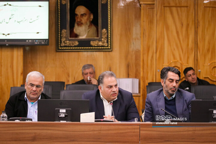 جلسه احزاب و تشکل های سیاسی استان با استاندار اصفهان