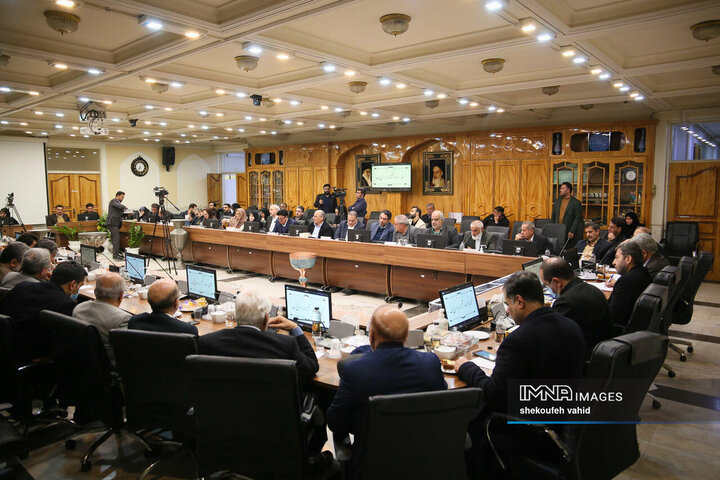 جلسه احزاب و تشکل های سیاسی استان با استاندار اصفهان