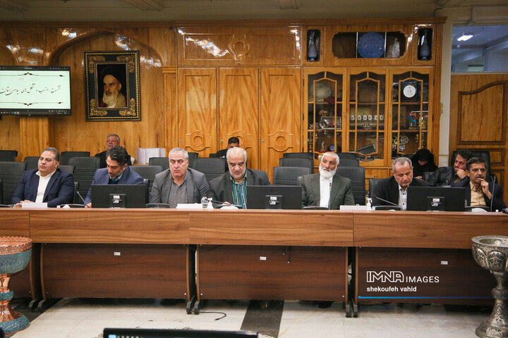 جلسه احزاب و تشکل های سیاسی استان با استاندار اصفهان