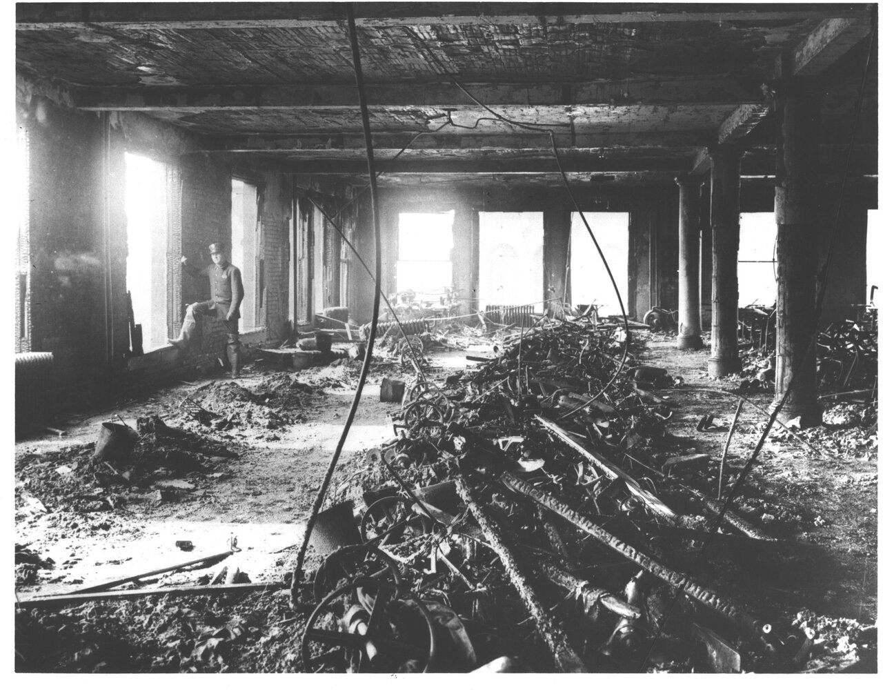 سالروز حادثه پلاسکو و فاجعهبارترین آتشسوزیهای جهان