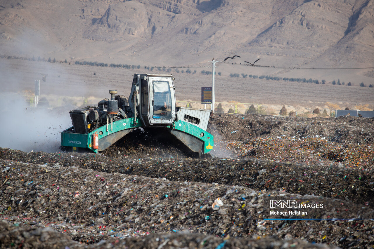 در دل زبالهها گنجی نهفته است