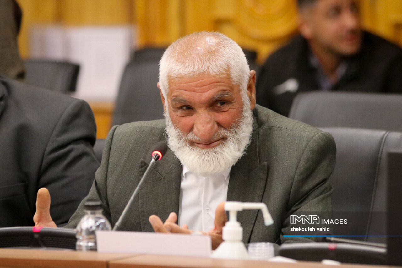 نشست احزاب اصفهان؛ از ضرورت همدلی تا مطالبه خانه احزاب