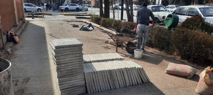 پیشرفت ۸۵ درصدی عملیات پیاده‌روسازی ضلع شرقی خیابان حکیم‌نظامی‌