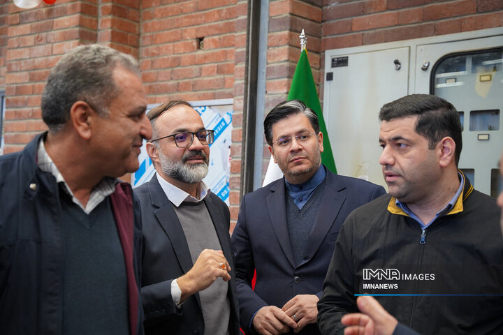 آیین بهره‌برداری از ورودی جنوب شرقی ایستگاه مترو آزادی