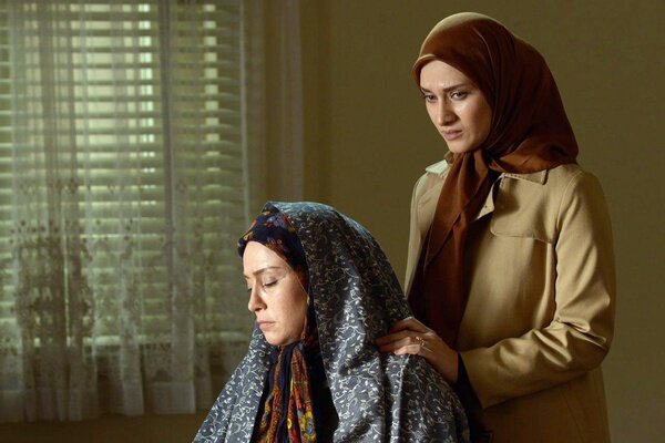 ساناز سعیدی