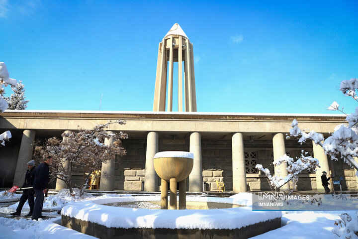 رخت سپید برف بر تن همدان