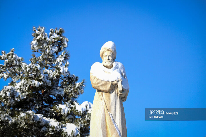 رخت سپید برف بر تن همدان