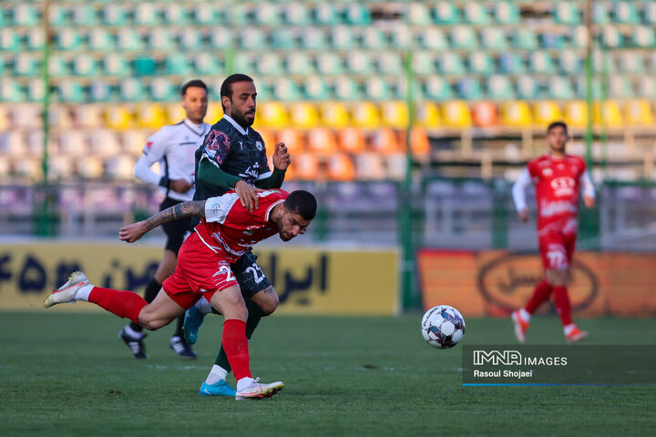 هفته شانزدهم لیگ برتر؛ ذوب‌آهن - پرسپولیس