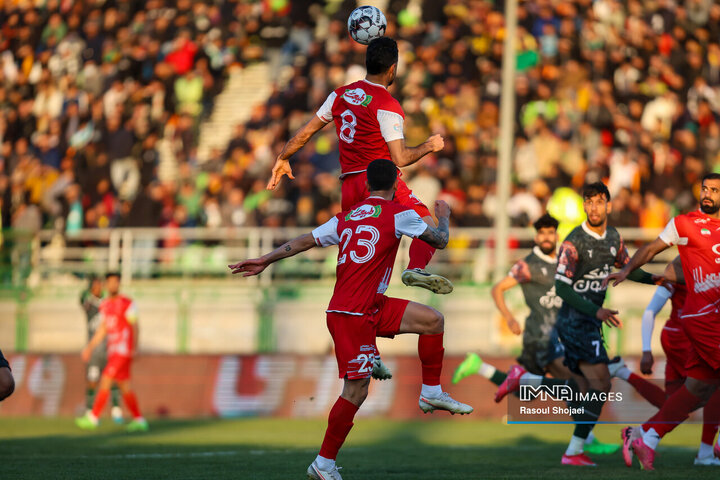 هفته شانزدهم لیگ برتر؛ ذوب‌آهن - پرسپولیس