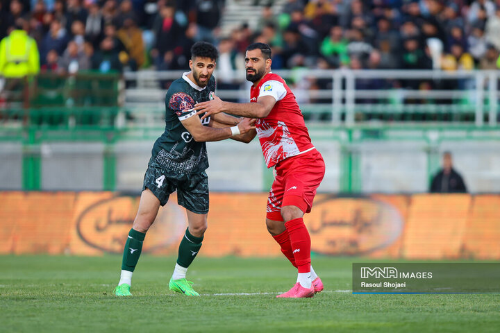 هفته شانزدهم لیگ برتر؛ ذوب‌آهن - پرسپولیس