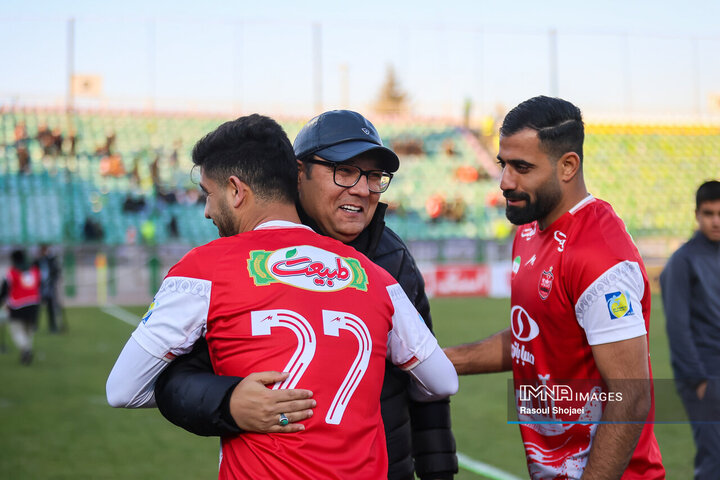 هفته شانزدهم لیگ برتر؛ ذوب‌آهن - پرسپولیس