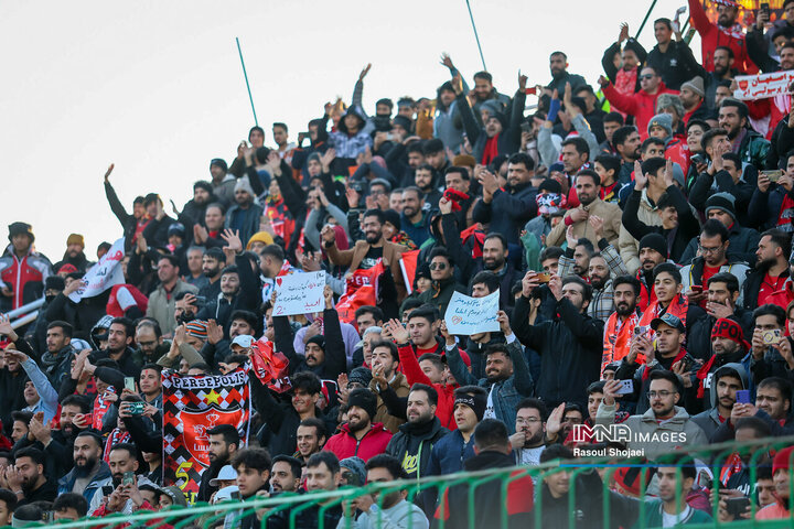 هفته شانزدهم لیگ برتر؛ ذوب‌آهن - پرسپولیس