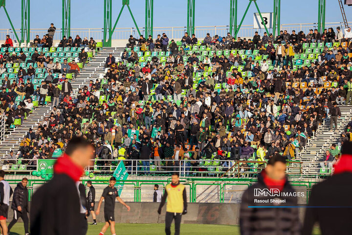 هفته شانزدهم لیگ برتر؛ ذوب‌آهن - پرسپولیس