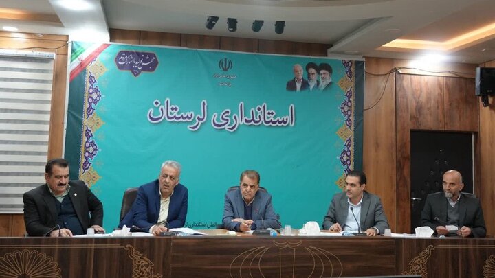 مشکلات ۱۵ واحد صنعتی و کشاورزی لرستان در کارگروه تسهیل تولید بررسی شد