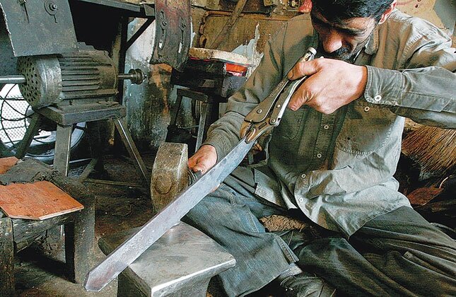 هنر در لبه تیغ