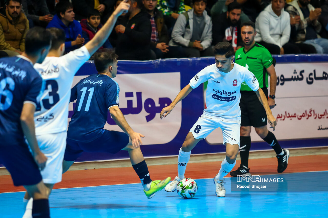 اهالی فوتسال لیگی پویا و جذاب دیدند/ قهرمانی زود هنگام گیتیپسند؟ شایسته بودند