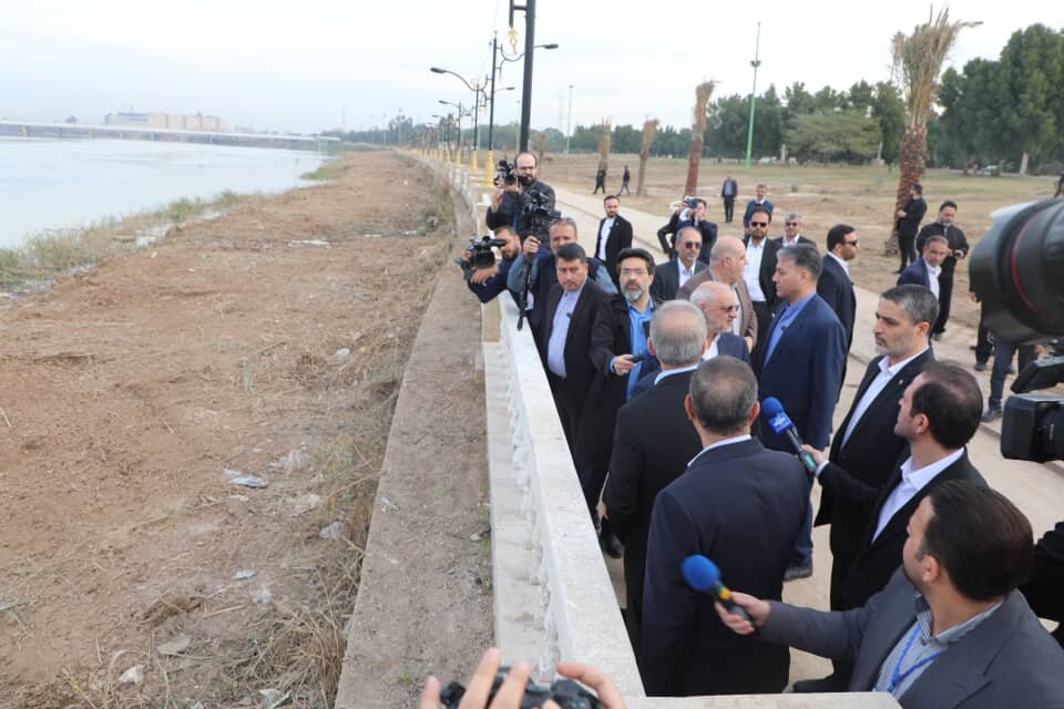 رئیسجمهور از وضعیت رودخانه کارون بازدید کرد