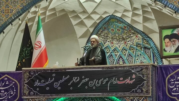 آمریکا در بدترین وضعیت تاریخی خود قرار دارد