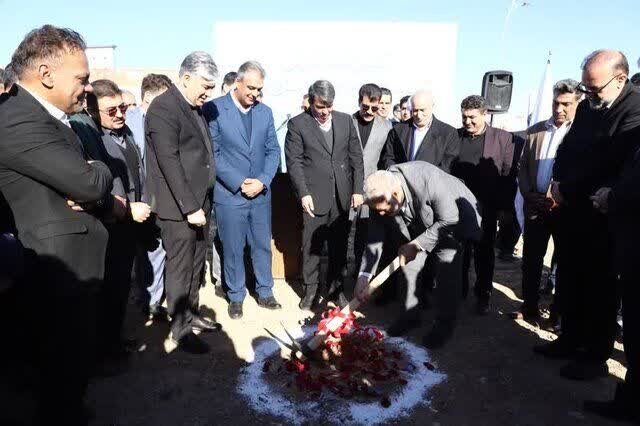 کلنگ‌زنی احداث کمپ تیم‌های ملی فوتبال ایران در کرمان