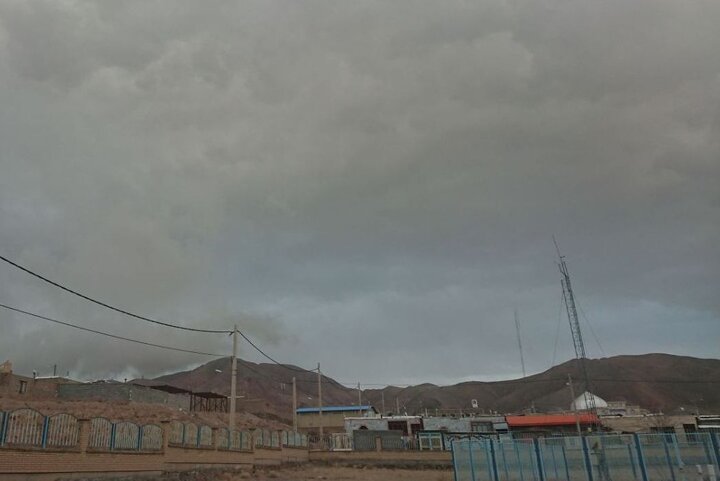 اصفهانی‌ها هفته گذشته نیمی از ساعات را هوای قابل قبول تنفس کردند