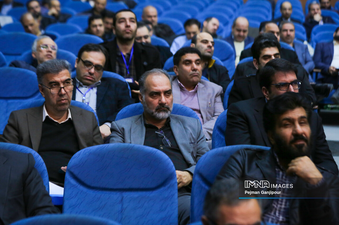 ضرورت مدیریت تحولات فرهنگی برای مقاومسازی جامعه در برابر توطئههای دشمن