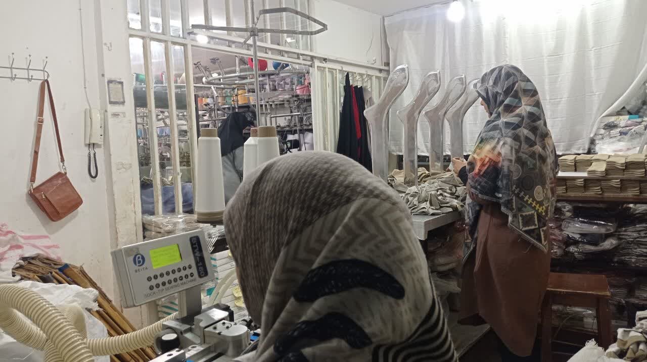 بانوی لرستانی که گرههای نخ را به فرصتهای صادراتی تبدیل کرد