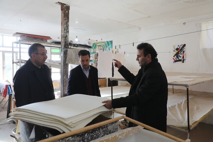 هنر کاغذسازی دستی و سنتی در اردبیل احیا می‌شود